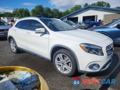 Czwarte zdjęcie samochodu z boku: 2018 MERCEDES-BENZ GLA 250 4MATIC VIN:WDCTG4GB8JJ506124 - miniatura