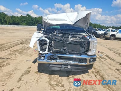 Piąte zdjęcie samochodu w środku: 2026 FORD F350 SUPER DUTY VIN:1FT8W3DT5TED25497 - miniatura
