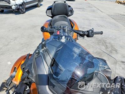 Piąte zdjęcie samochodu w środku: 2024 CAN-AM SPYDER ROADSTER F3-T VIN:2BXREDD27RV000244 - miniatura