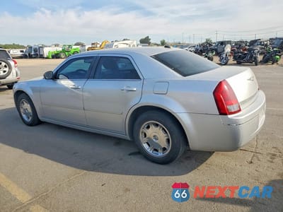 Drugie zdjęcie samochodu z przodu: 2005 CHRYSLER 300 TOURING VIN:2C3JA53G75H642097 - miniatura