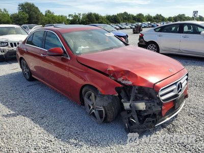 Czwarte zdjęcie samochodu z boku: 2018 MERCEDES-BENZ E 300 VIN:WDDZF4JB1JA487515 - miniatura