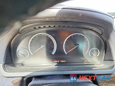 Zdjęcie 9 z 12 samochodu: 2012 BMW 740 I VIN:WBAKA4C58CDS99428 - miniatura