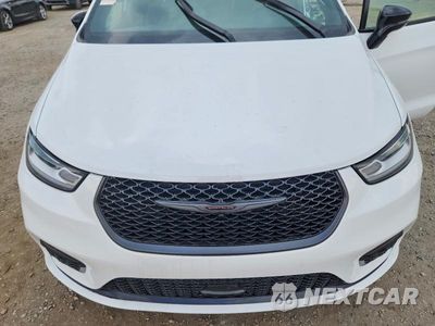 Zdjęcie 12 z 13 samochodu: 2025 CHRYSLER PACIFICA LIMITED VIN:2C4RC1GG7SR570125 - miniatura