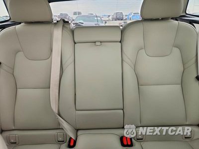 Zdjęcie 10 z 13 samochodu: 2024 VOLVO XC60 CORE VIN:YV4L12RK8R1720757 - miniatura