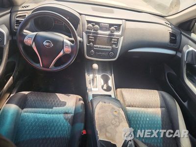 Zdjęcie 8 z 12 samochodu: 2016 NISSAN ALTIMA 2.5 S VIN:1N4AL3AP2GN334381 - miniatura