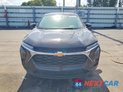 Piąte zdjęcie samochodu w środku: 2026 CHEVROLET TRAX LS VIN:KL77LFEP6TC197223 - miniatura