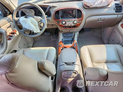 Zdjęcie 8 z 13 samochodu: 2005 TOYOTA SEQUOIA LIMITED VIN:5TDBT48A75S238775 - miniatura