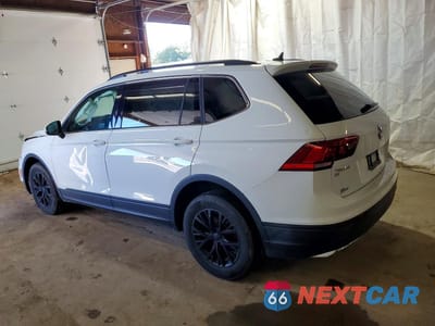 Drugie zdjęcie samochodu z przodu: 2019 VOLKSWAGEN TIGUAN SE VIN:3VV2B7AX0KM029426 - miniatura
