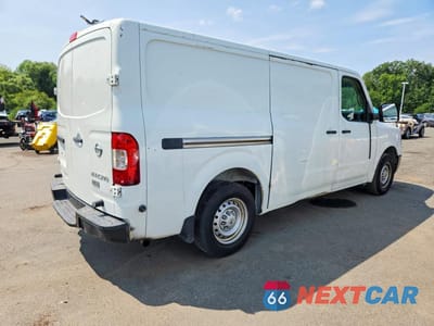 Trzecie zdjęcie samochodu z tyłu: 2014 NISSAN NV 2500 HD S VIN:1N6BF0KX2EN105678 - miniatura