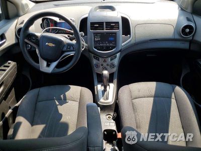 Zdjęcie 8 z 12 samochodu: 2013 CHEVROLET SONIC LT VIN:1G1JC6SB5D4139545 - miniatura
