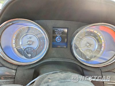 Zdjęcie 9 z 13 samochodu: 2014 CHRYSLER 300 S VIN:2C3CCAGG8EH383769 - miniatura