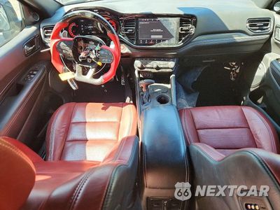 Zdjęcie 8 z 13 samochodu: 2021 DODGE DURANGO SRT HELLCAT VIN:1C4SDJH91MC757032 - miniatura