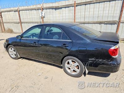 Drugie zdjęcie samochodu z przodu: 2005 TOYOTA CAMRY LE VIN:4T1BE30K85U020988 - miniatura