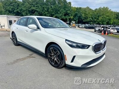 Czwarte zdjęcie samochodu z boku: 2027 BMW 530 XI VIN:WBA53FJ07VCY10095 - miniatura