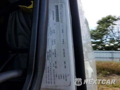 Zdjęcie 12 z 14 samochodu: 2019 VOLVO VNL SEMI TRUCK VIN:4V4NC9TJ8KN193949 - miniatura