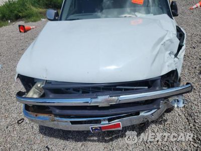 Zdjęcie 11 z 12 samochodu: 2000 CHEVROLET SILVERADO C1500 VIN:1GCEC19T5YZ146000 - miniatura