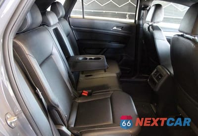 Zdjęcie 8 z 10 samochodu: 2020 VOLKSWAGEN ATLAS CROSS SPORT SE VIN:1V21E2CA7LC217603 - miniatura