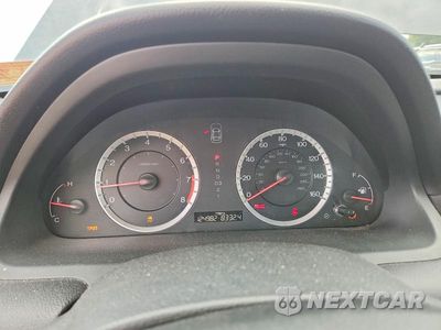 Zdjęcie 9 z 12 samochodu: 2011 HONDA ACCORD LXP VIN:1HGCP2F47BA031825 - miniatura