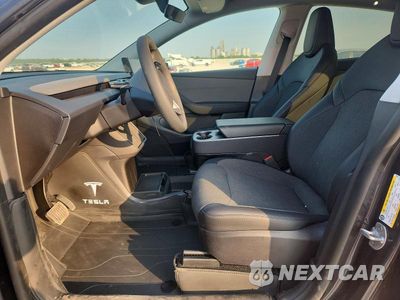 Zdjęcie 7 z 13 samochodu: 2026 TESLA MODEL Y VIN:7SAYGDED8TA597972 - miniatura