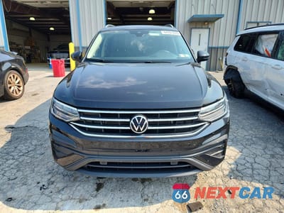 Piąte zdjęcie samochodu w środku: 2024 VOLKSWAGEN TIGUAN SE VIN:3VVMB7AX4RM114711 - miniatura