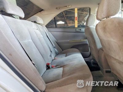 Zdjęcie 10 z 12 samochodu: 2002 TOYOTA CAMRY LE VIN:4T1BE32K82U080293 - miniatura