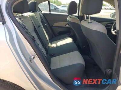Zdjęcie 10 z 12 samochodu: 2012 CHEVROLET CRUZE LS VIN:1G1PC5SH0C7202587 - miniatura