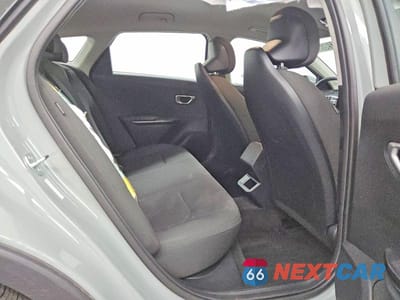 Zdjęcie 10 z 12 samochodu: 2026 KIA K4 LXS VIN:3KPFT4DE3TE257373 - miniatura