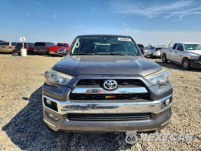 Piąte zdjęcie samochodu w środku: 2018 TOYOTA 4RUNNER LIMITED VIN:JTEZU5JR1J5187268 - miniatura
