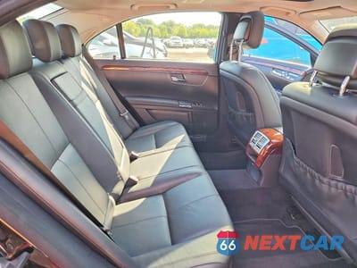 Zdjęcie 10 z 13 samochodu: 2009 MERCEDES-BENZ S 550 VIN:WDDNG71X69A260194 - miniatura