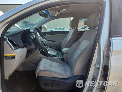Zdjęcie 7 z 13 samochodu: 2016 HYUNDAI TUCSON ECO VIN:KM8J33A26GU215278 - miniatura