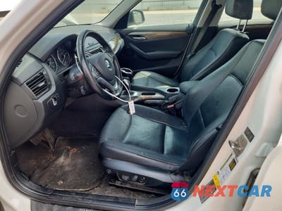 Zdjęcie 7 z 12 samochodu: 2013 BMW X1 SDRIVE28I VIN:WBAVM1C55DVL64072 - miniatura
