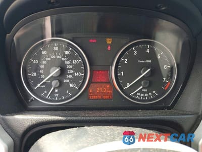 Zdjęcie 9 z 12 samochodu: 2009 BMW 328 I VIN:WBAPH77509NL85512 - miniatura