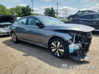 Czwarte zdjęcie samochodu z boku: 2019 NISSAN ALTIMA SL VIN:1N4BL4EV0KC154114 - miniatura