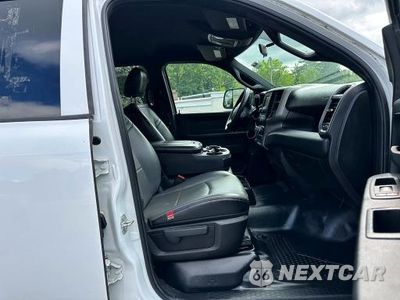 Zdjęcie 6 z 10 samochodu: 2023 RAM 3500 VIN:3C7WRSCL1PG511503 - miniatura