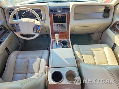 Zdjęcie 8 z 13 samochodu: 2013 LINCOLN NAVIGATOR VIN:5LMJJ2H5XDEL04306 - miniatura