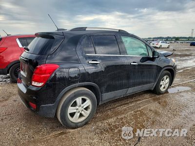Trzecie zdjęcie samochodu z tyłu: 2019 CHEVROLET TRAX 1LT VIN:KL7CJLSB8KB948564 - miniatura