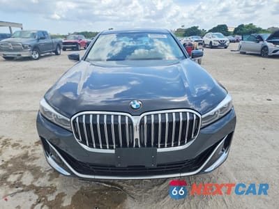 Piąte zdjęcie samochodu w środku: 2022 BMW 750 XI VIN:WBA7U2C02NCJ91319 - miniatura