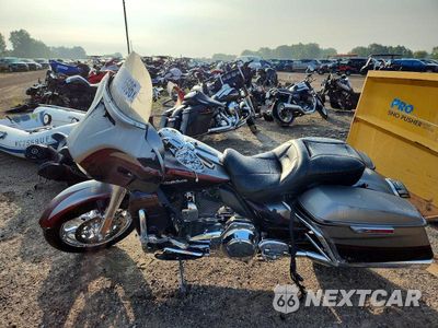 Trzecie zdjęcie samochodu z tyłu: 2015 HARLEY-DAVIDSON FLHTKSE CVO LIMITED VIN:1HD1TEN18FB950645 - miniatura