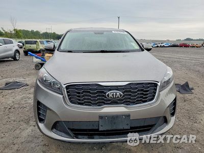 Piąte zdjęcie samochodu w środku: 2019 KIA SORENTO LX VIN:5XYPGDA32KG533068 - miniatura