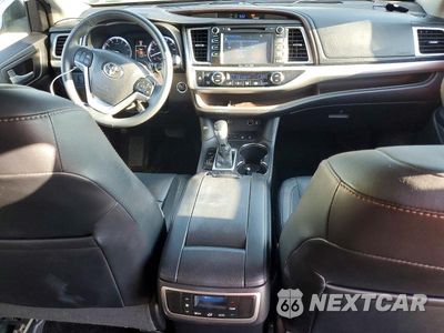Zdjęcie 8 z 13 samochodu: 2016 TOYOTA HIGHLANDER BASE VIN:5TDJKRFH6GS309737 - miniatura