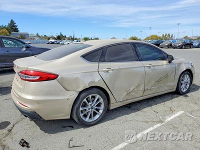 Trzecie zdjęcie samochodu z tyłu: 2019 FORD FUSION SE VIN:3FA6P0HDXKR152020 - miniatura