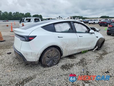 Trzecie zdjęcie samochodu z tyłu: 2026 TESLA MODEL Y VIN:7SAYGDED8TF375676 - miniatura