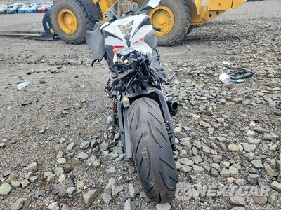 Czwarte zdjęcie samochodu z boku: 2025 HONDA CBR1000 RA VIN:JH2SC7759SK800031 - miniatura