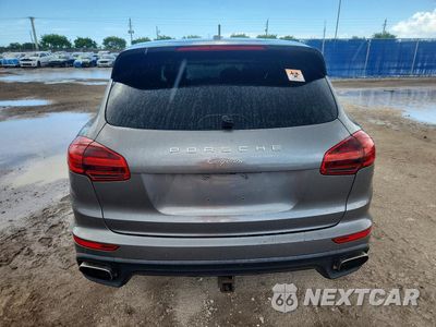 Zdjęcie 6 z 12 samochodu: 2016 PORSCHE CAYENNE VIN:WP1AA2A27GLA09282 - miniatura