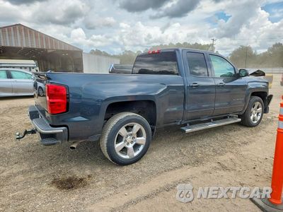 Trzecie zdjęcie samochodu z tyłu: 2018 CHEVROLET SILVERADO C1500 LT VIN:1GCRCREC8JZ318015 - miniatura