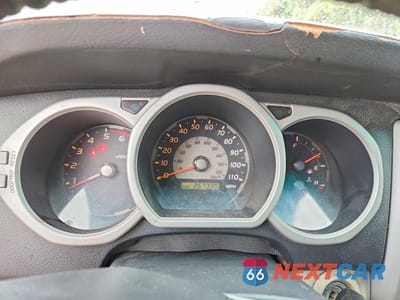 Zdjęcie 9 z 13 samochodu: 2004 TOYOTA 4RUNNER SR5 VIN:JTEBT14R040036576 - miniatura
