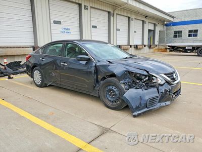 Czwarte zdjęcie samochodu z boku: 2016 NISSAN ALTIMA 2.5 S VIN:1N4AL3AP8GC167228 - miniatura