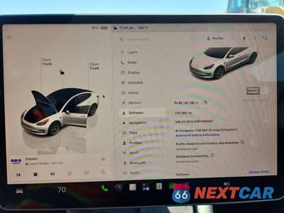 Zdjęcie 9 z 12 samochodu: 2023 TESLA MODEL 3 VIN:5YJ3E1EA3PF456687 - miniatura