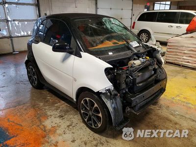 Czwarte zdjęcie samochodu z boku: 2016 SMART FORTWO VIN:WMEFJ5DA2GK045951 - miniatura