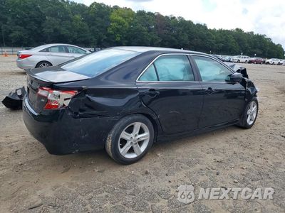 Trzecie zdjęcie samochodu z tyłu: 2014 TOYOTA CAMRY SE VIN:4T1BF1FK2EU396272 - miniatura